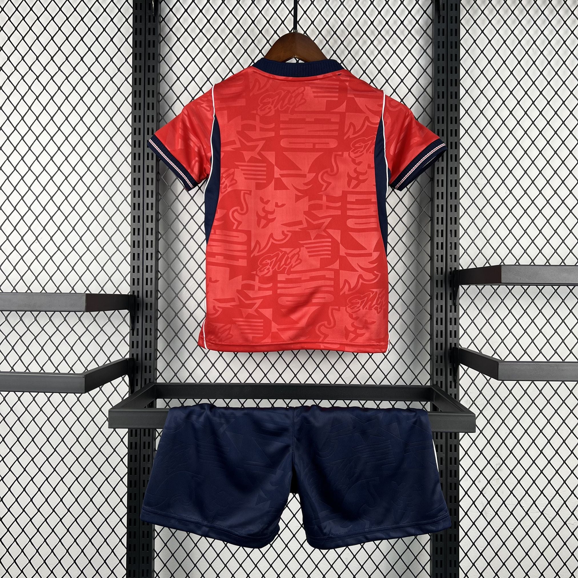 Kit Enfant Angleterre Coupe Du Monde 2026 – Extérieur