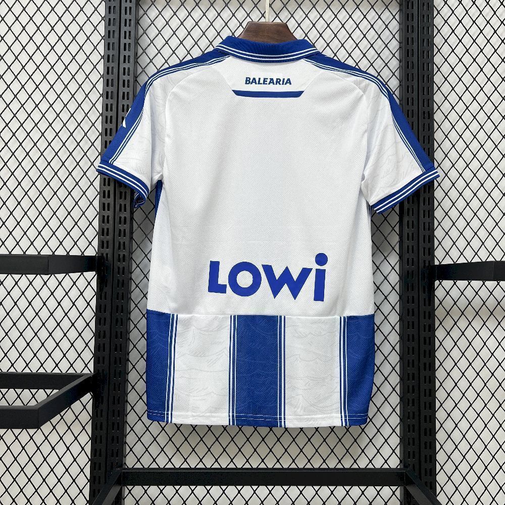 Equipación primera equipación Levante LaLiga 2025/26