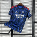 Camiseta de visitante del Arsenal para la Premier League 2025/26