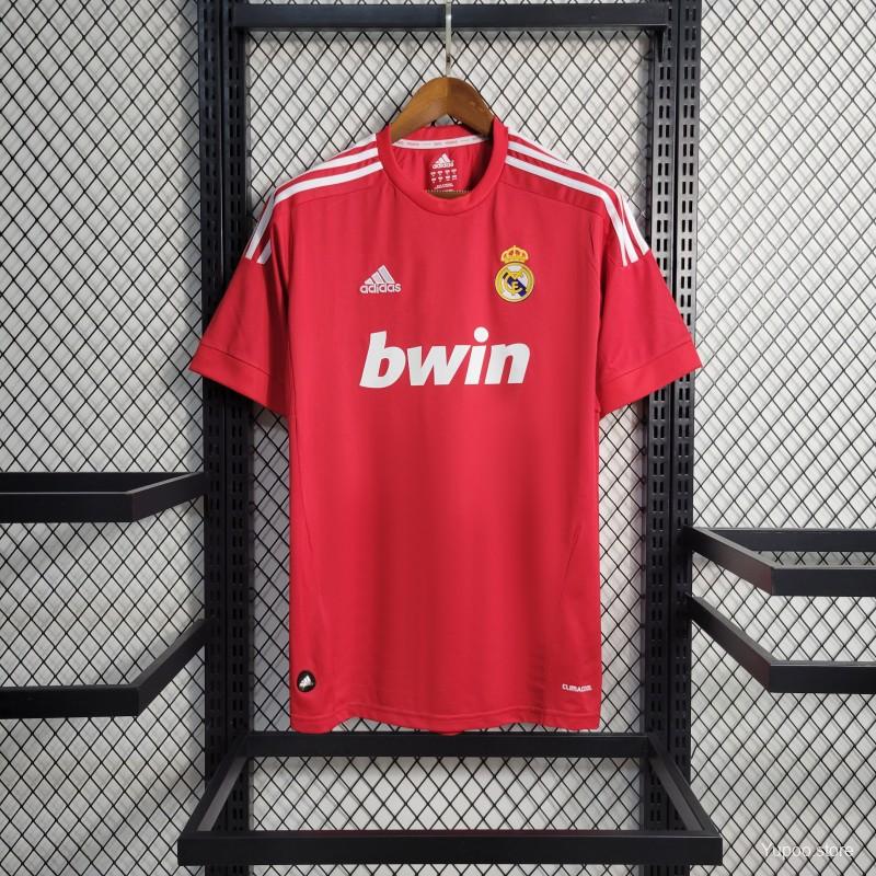 Tercera equipación retro del Real Madrid 2011/2012