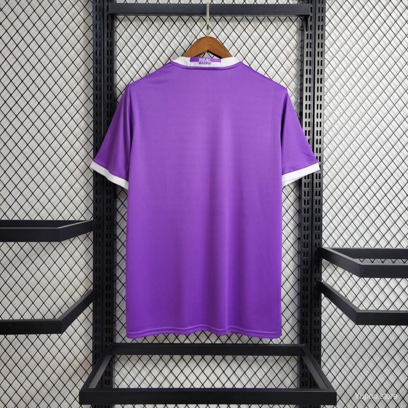 Camiseta retro de visitante del Real Madrid 2016/17