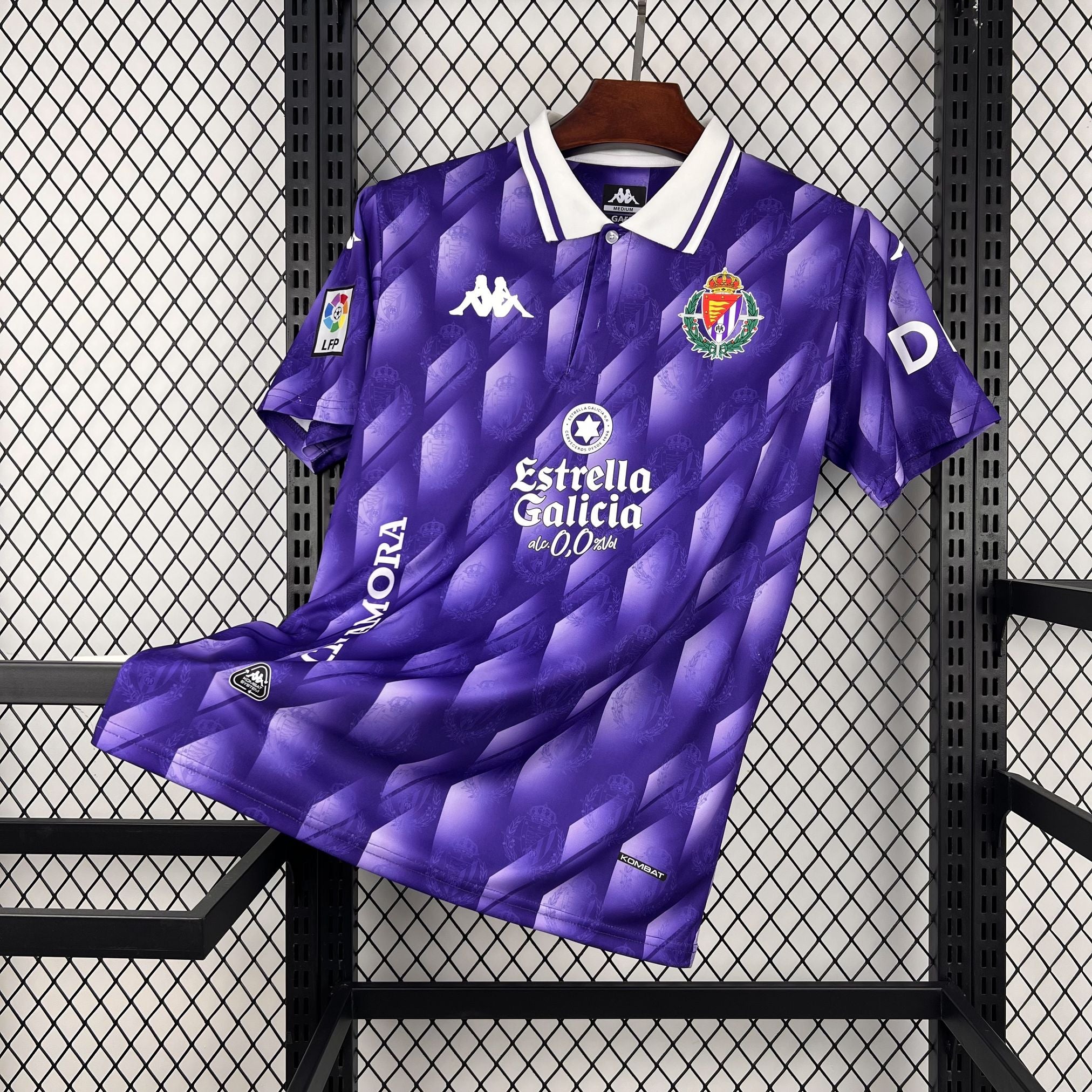 Equipación visitante del Galatasaray 2025/26
