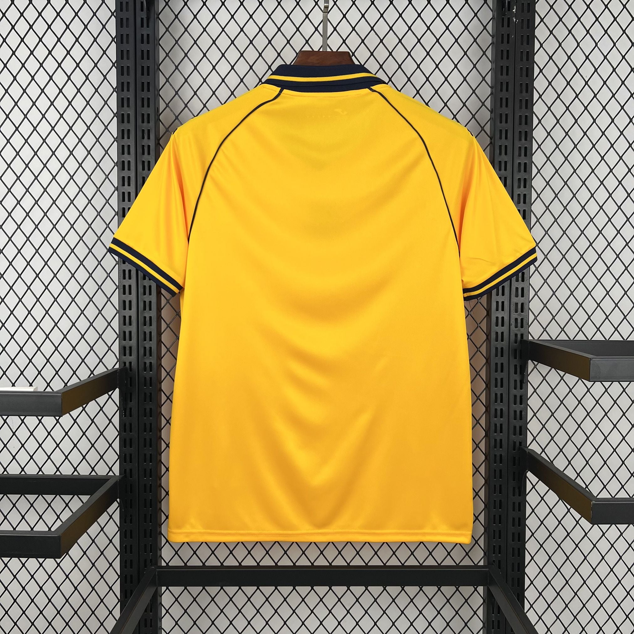 Equipación visitante del Galatasaray 2025/26