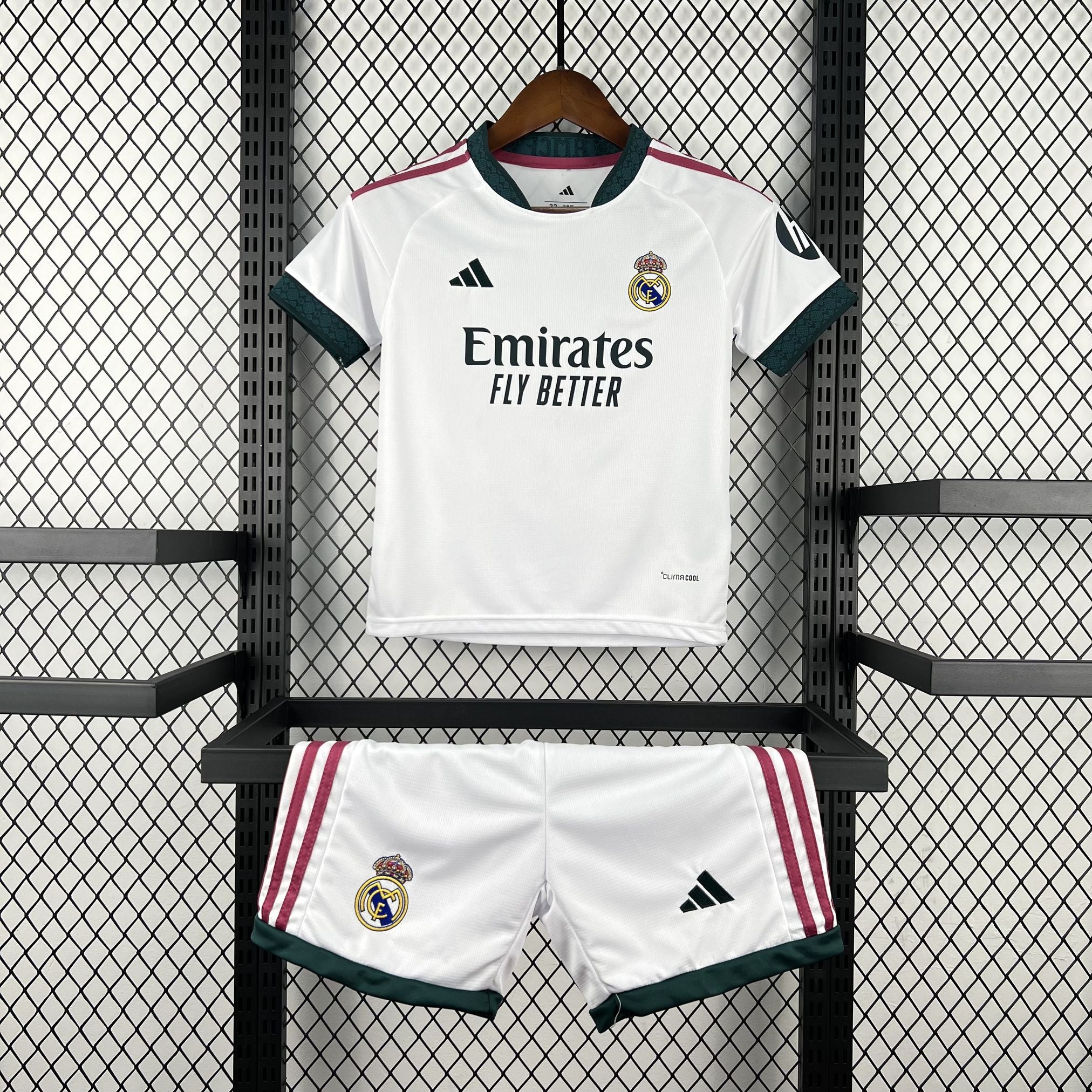 Kit Enfant Real Madrid 2026/27 – Domicile