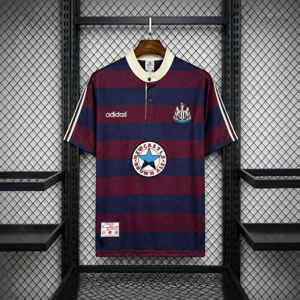 Newcastle United 1995/1996 Retro Away Shirt