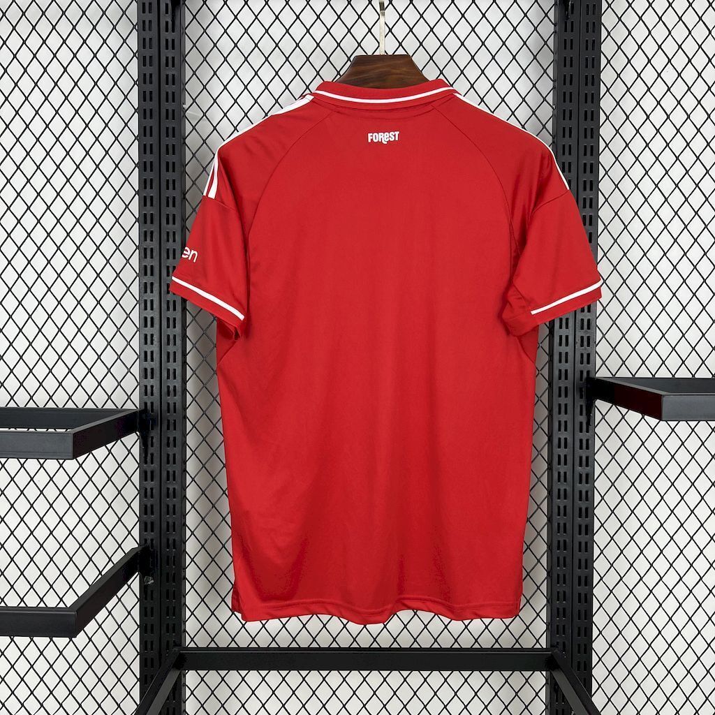 Maillot Nottingham Forest Premier League 2025/2026 – Domicile