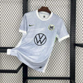 Camiseta visitante del Wolfsburgo de la Bundesliga 2025/26