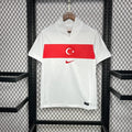 Equipación local de Turquía 2025/26