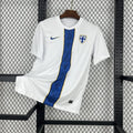 Camiseta local de Finlandia 2025/26