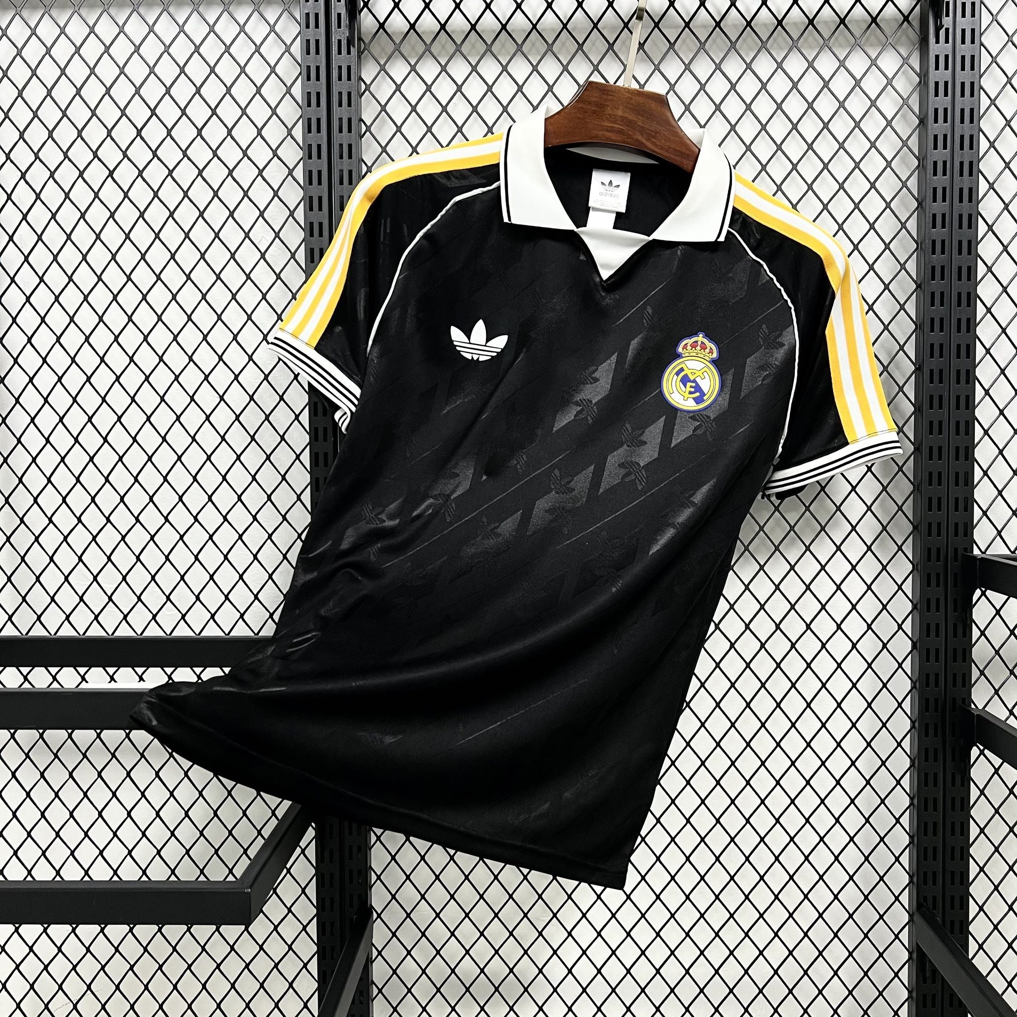Equipación visitante del Galatasaray 2025/26