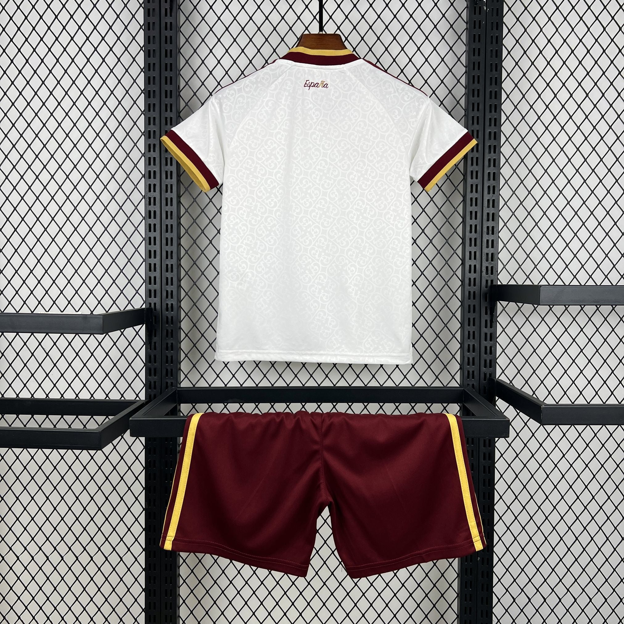 Kit Enfant Espagne Coupe Du Monde 2026 – Extérieur
