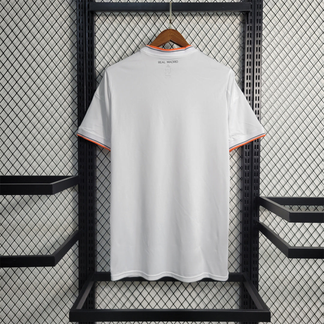 Tercera camiseta retro del Real Madrid 2013/14