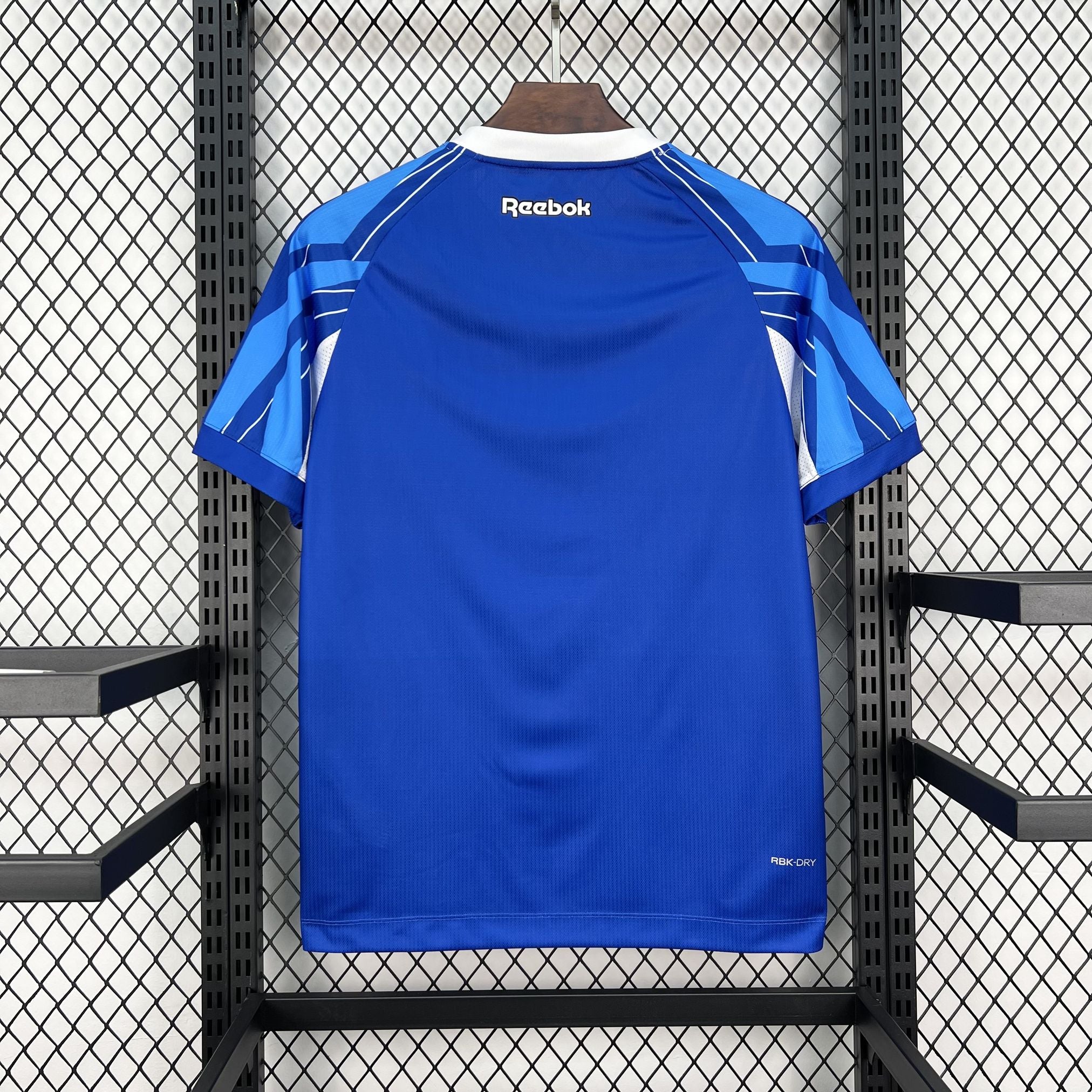 Camiseta del AC Milan Serie A 2025/26 – Cuarta