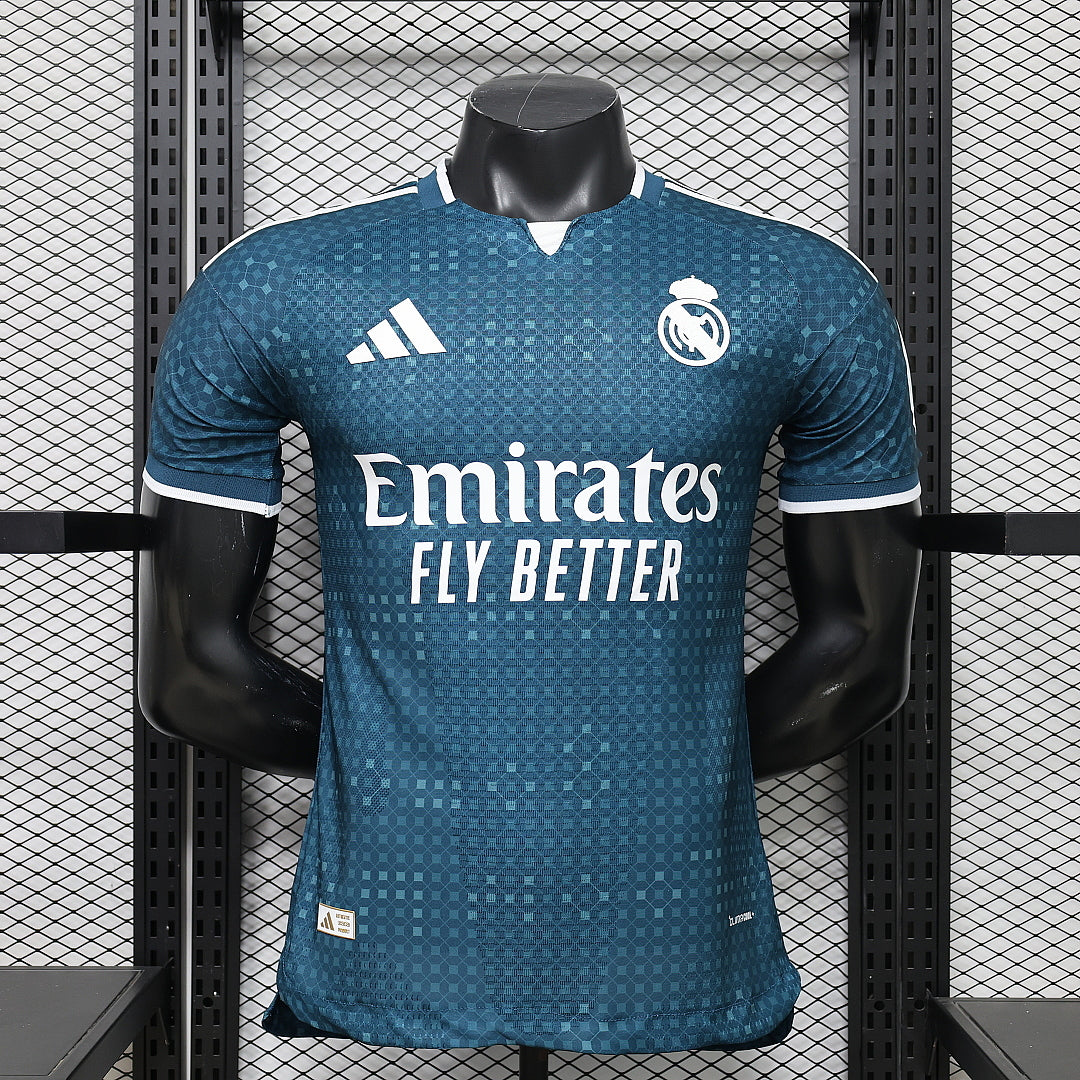 Maillot Real Madrid 2026/27 Extérieur – Player Version