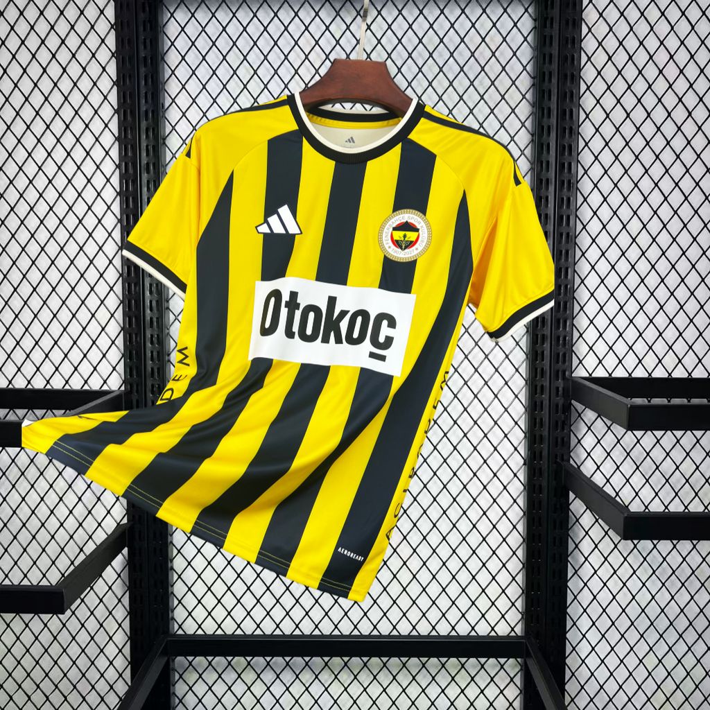 Equipación visitante del Galatasaray 2025/26
