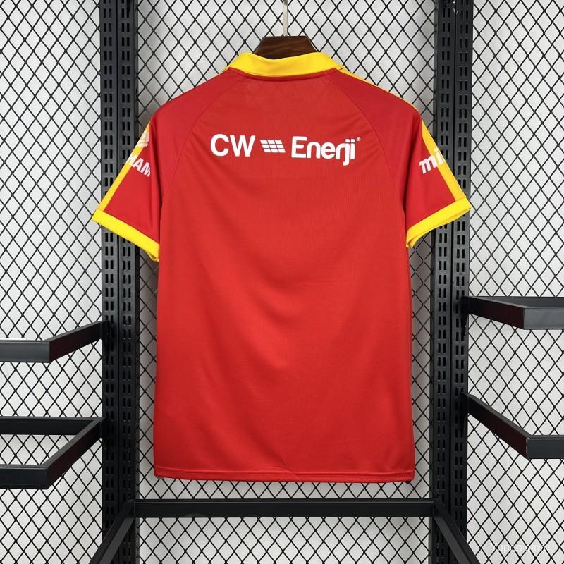 Equipación visitante del Galatasaray 2025/26