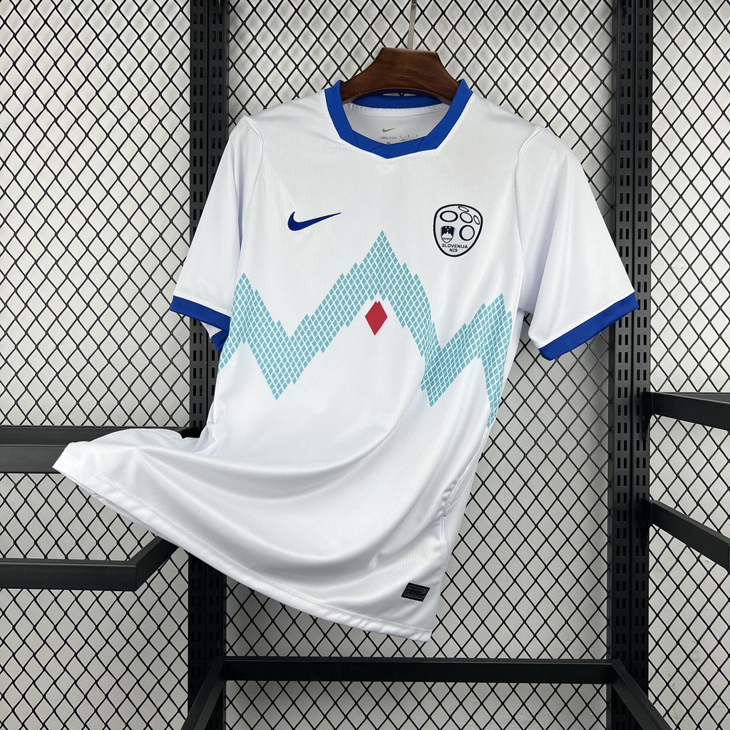 Camiseta local de Chile 2026