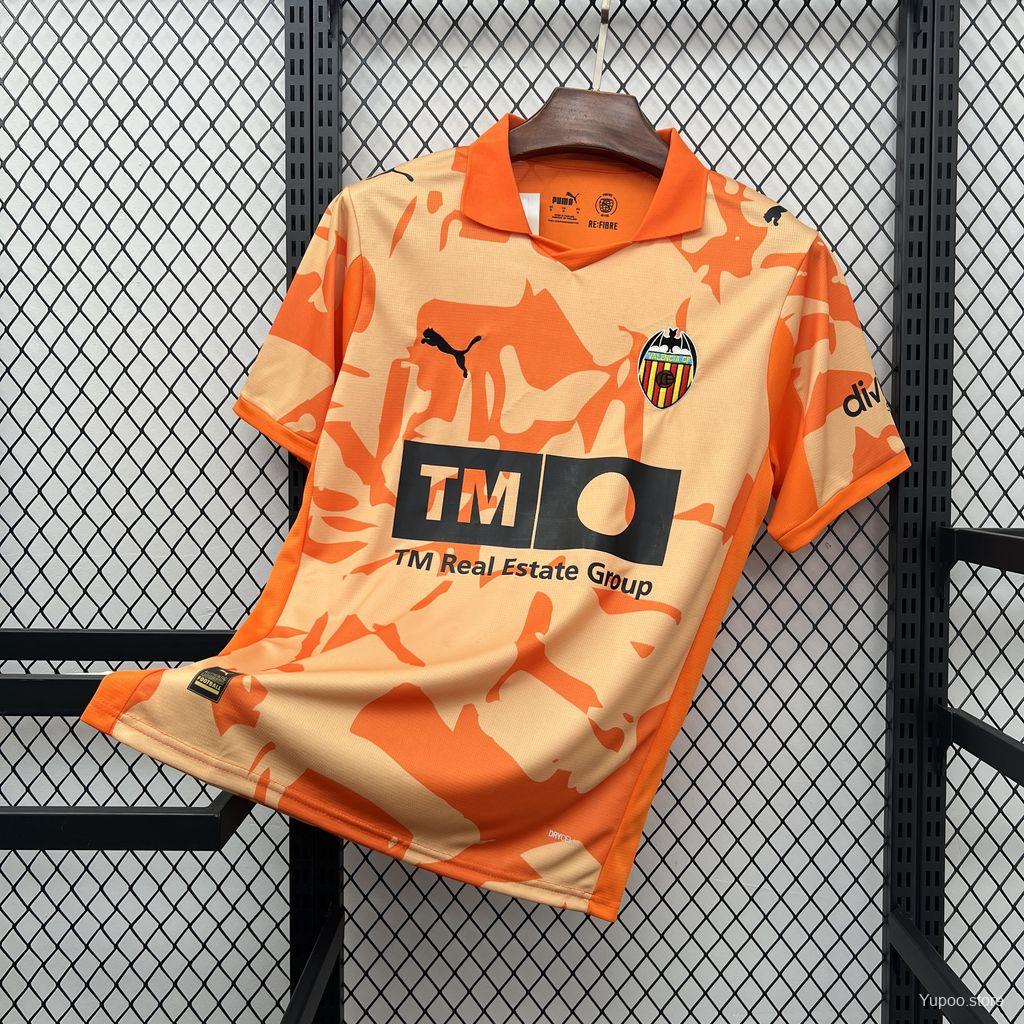 Equipación visitante del Galatasaray 2025/26
