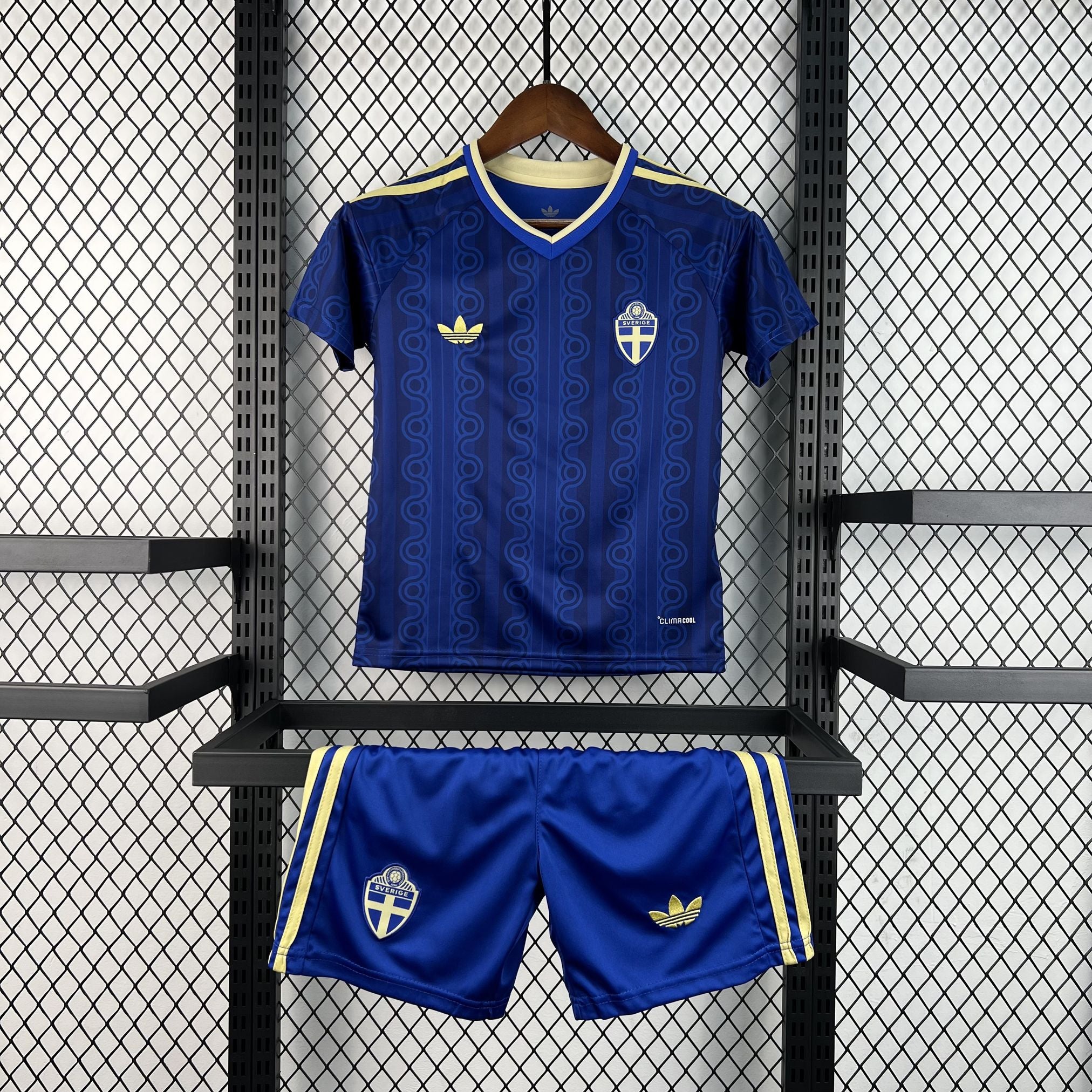 Kit Enfant Suède Coupe Du Monde 2026 – Extérieur