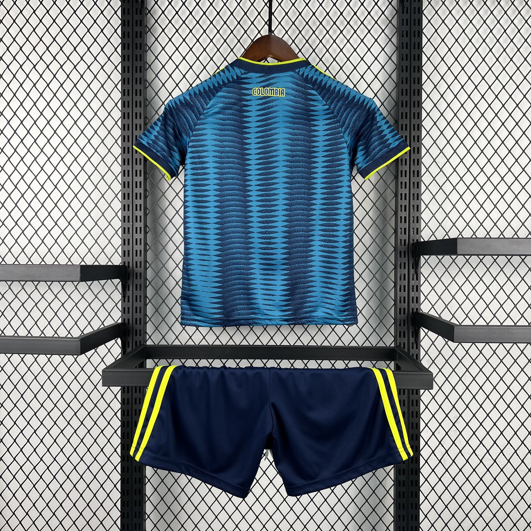 Kit Enfant Colombie Coupe Du Monde 2026 – Extérieur