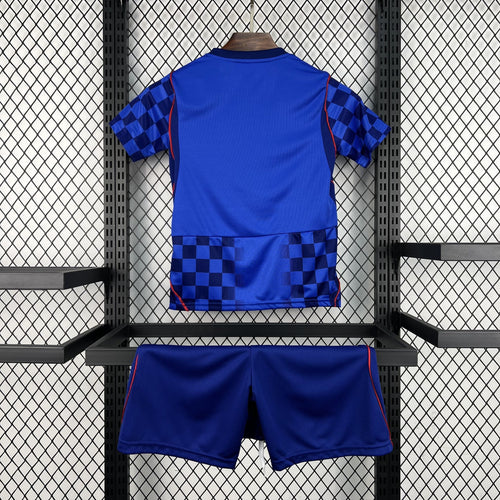 Kit Enfant Croatie Coupe Du Monde 2026 – Extérieur