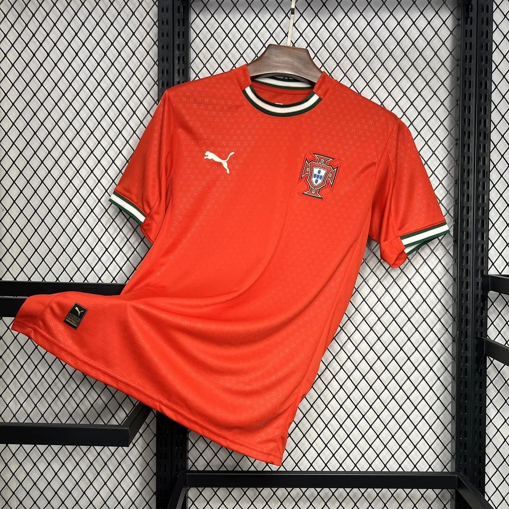 Equipación local de Portugal 2025/26