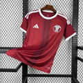 Camiseta de local de Qatar para la Copa Mundial de 2026
