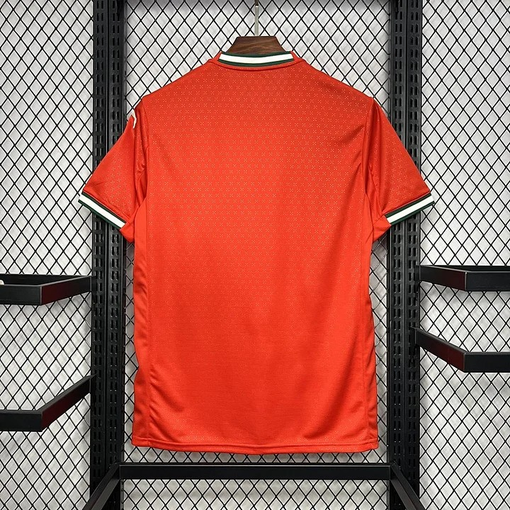 Equipación local de Portugal 2025/26